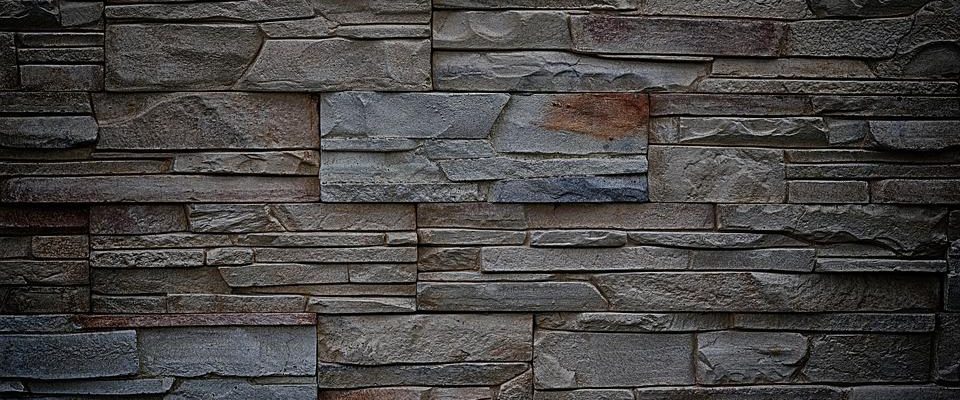 Jak vybrat kamenné obklady na zeď?