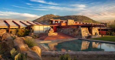 Původní redakční ilustrace Taliesin West z pouštního kamene v Arizoně